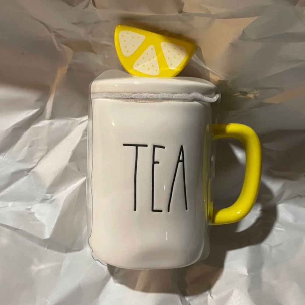 Rae Dunn tea mug with lemon topper